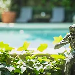 Les Jardins De Baracane