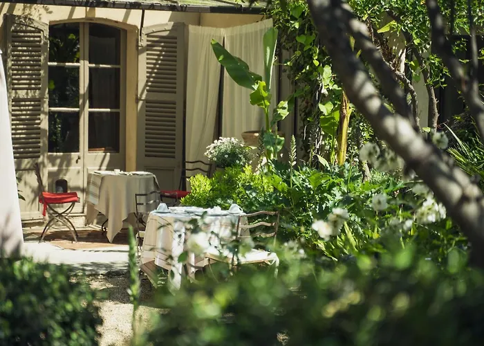 Les Jardins De Baracane